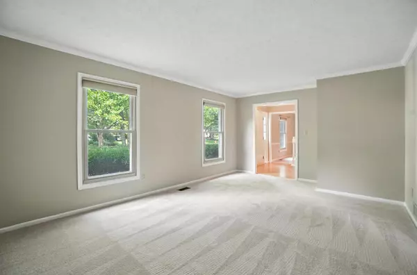 Dublin, OH 43016,2517 Slateshire Drive