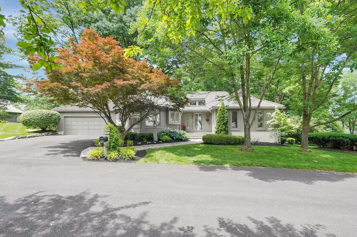 Columbus, OH 43235,744 Old Oak Trace