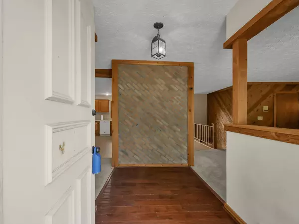 Pataskala, OH 43062,8587 Blacks Road