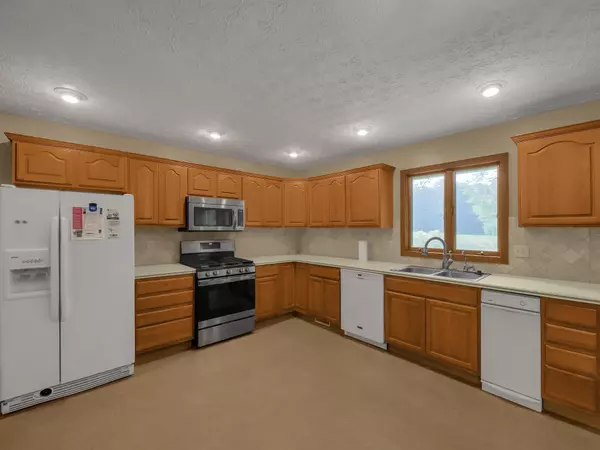 Pataskala, OH 43062,8587 Blacks Road