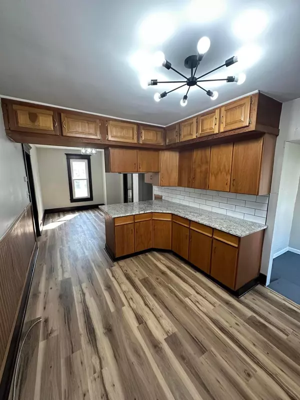 Centerburg, OH 43011,35 Landrum Avenue