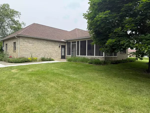 West Jefferson, OH 43162,1035 W. Jefferson  Kiousville Road