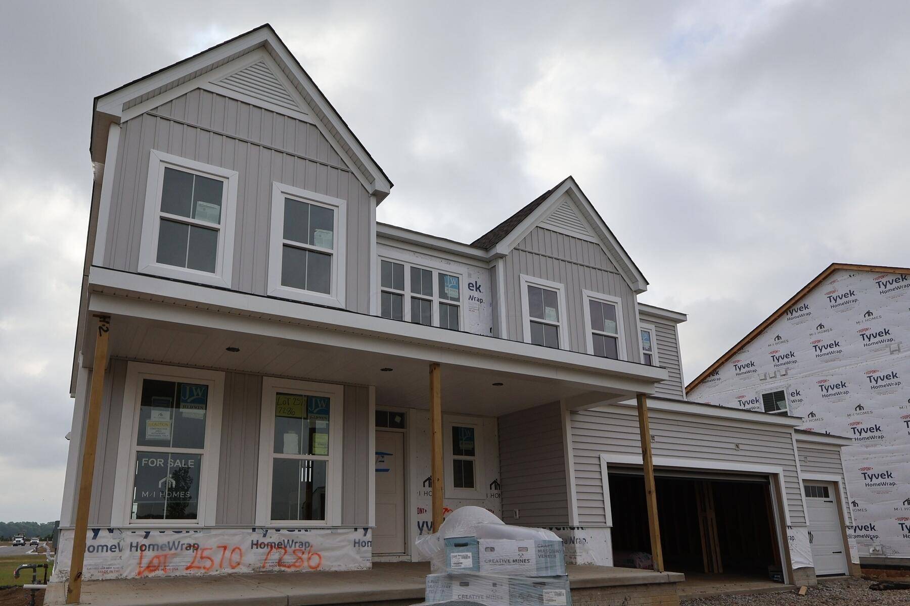 7286 Applewood Drive, Plain City, OH 43064