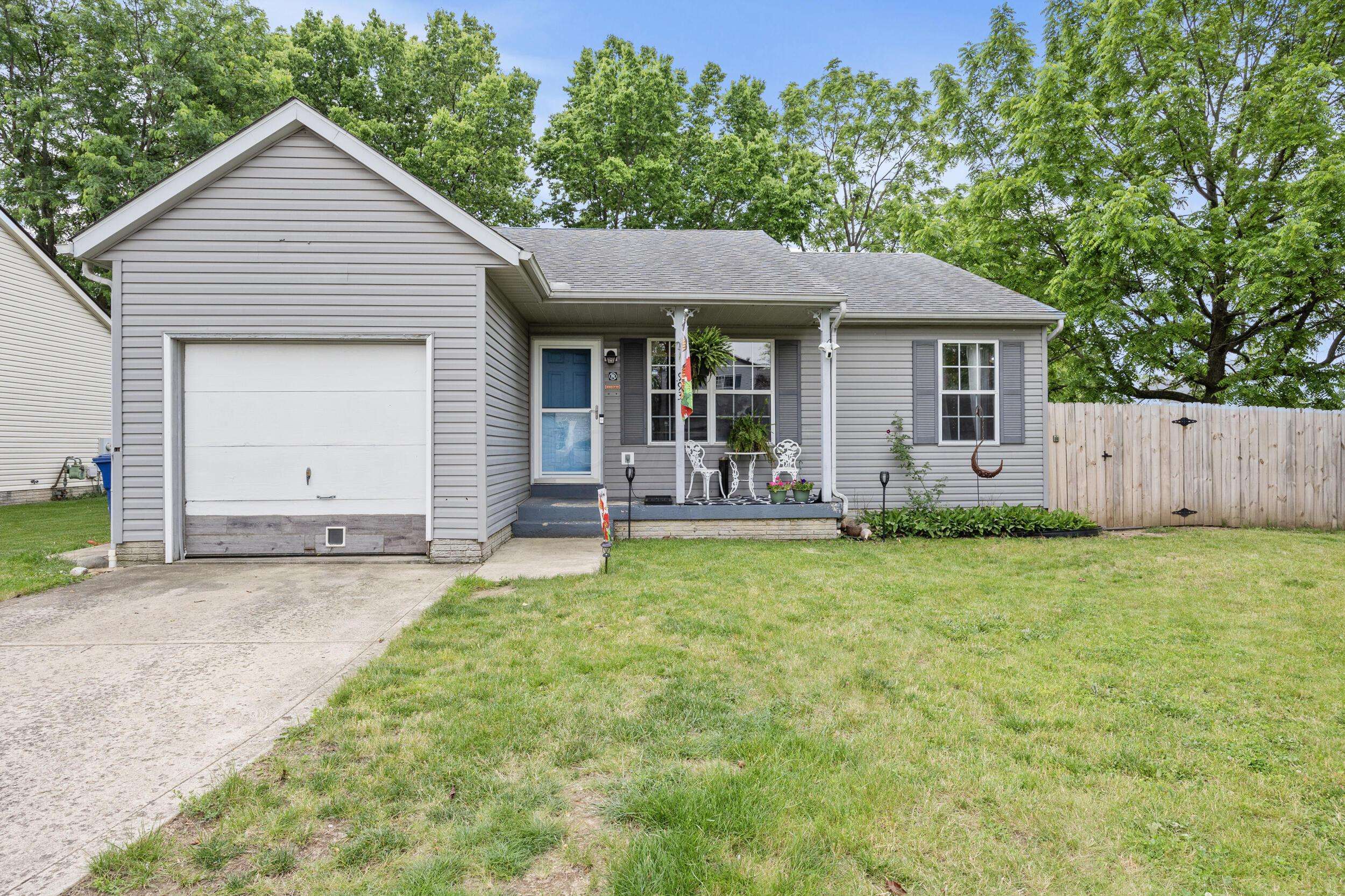 993 Esther Drive, Columbus, OH 43207