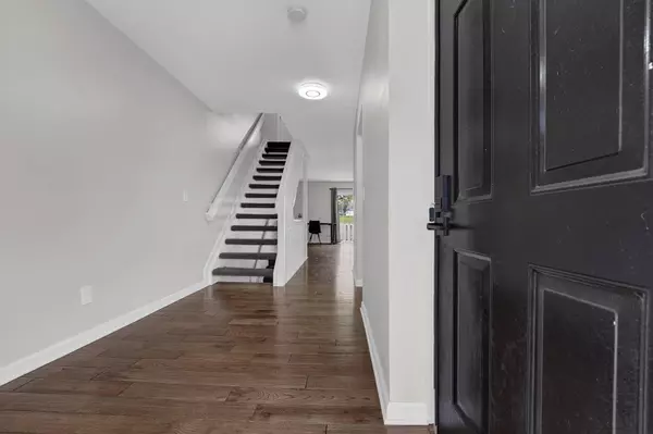 Columbus, OH 43235,2523 Dahlia Way #63B