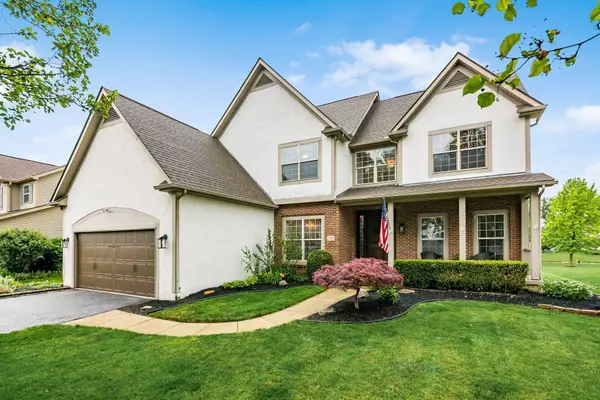 2115 Alum Village Drive, Lewis Center, OH 43035