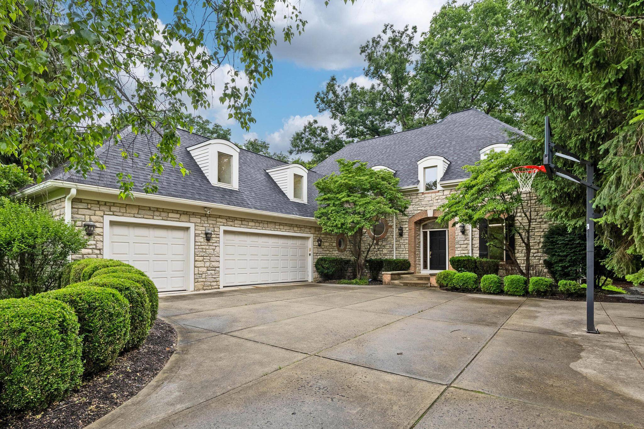 5533 Stillwater Avenue, Westerville, OH 43082