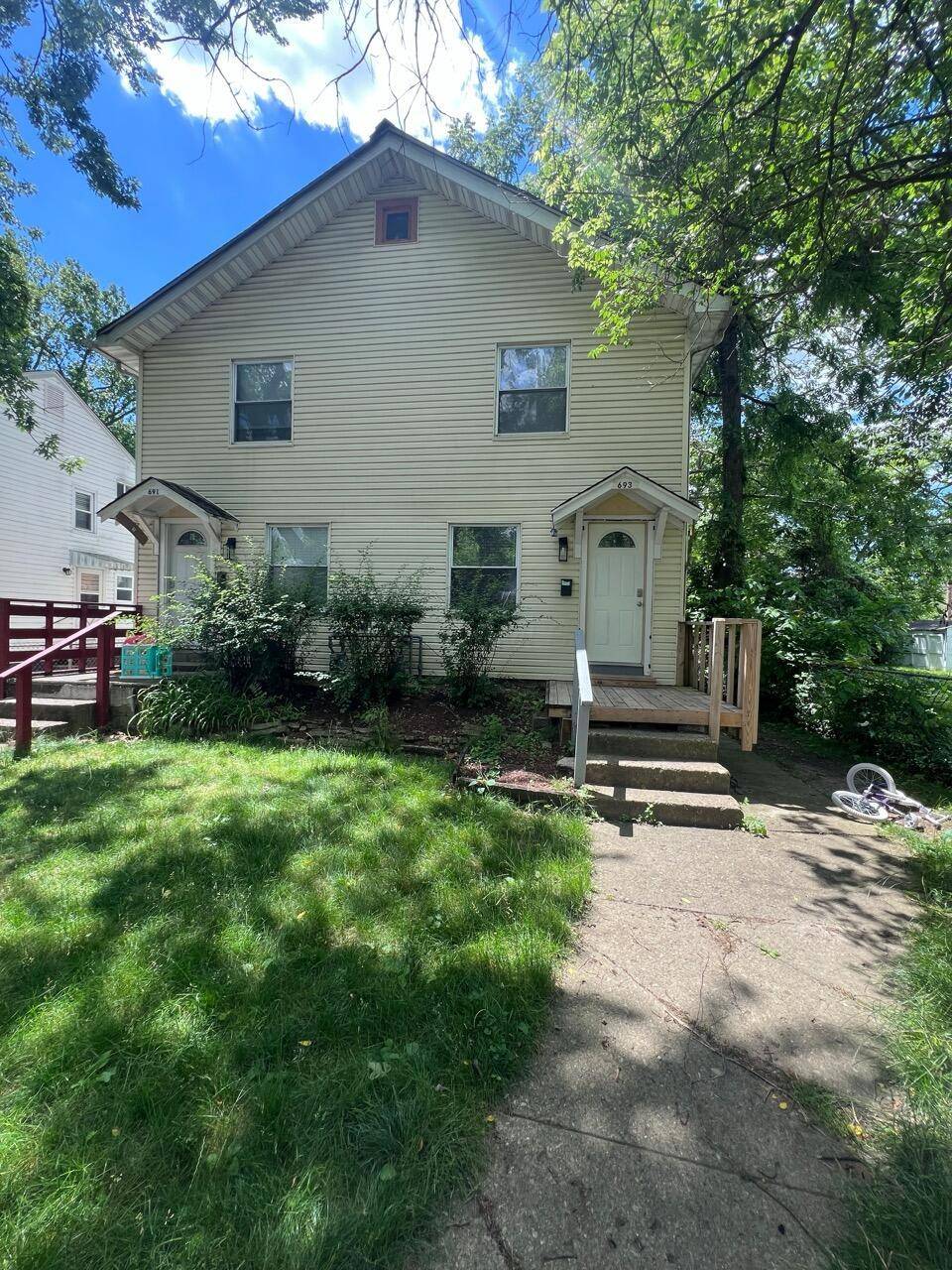 691693 N Dawson Avenue, Columbus, OH 43219