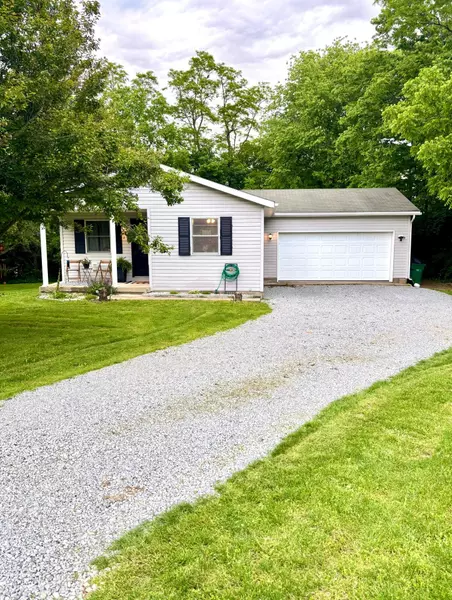 158 Kennedy Boulevard, Leesburg, OH 45135