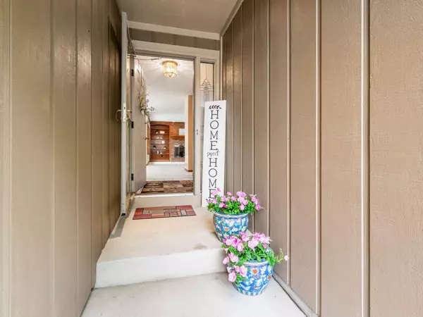 Powell, OH 43065,10250 Braemar Drive