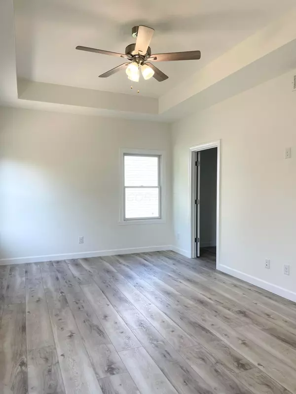 Logan, OH 43138,32318 Redbud Lane