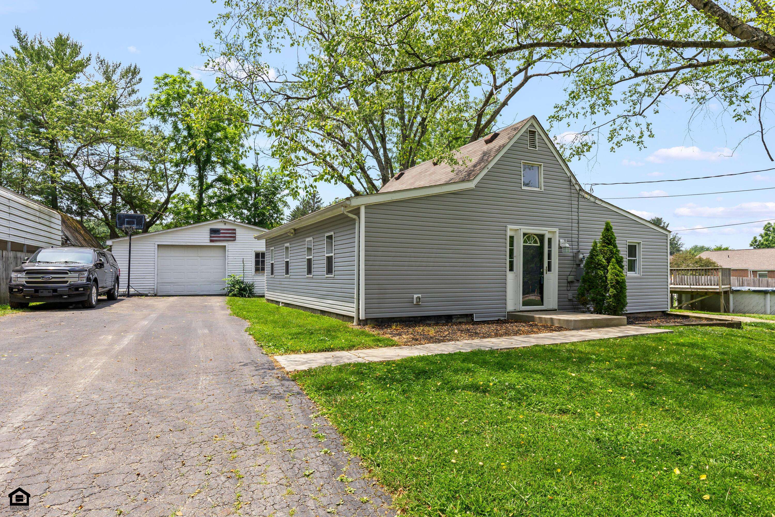 143 Walnut Street, Sunbury, OH 43074