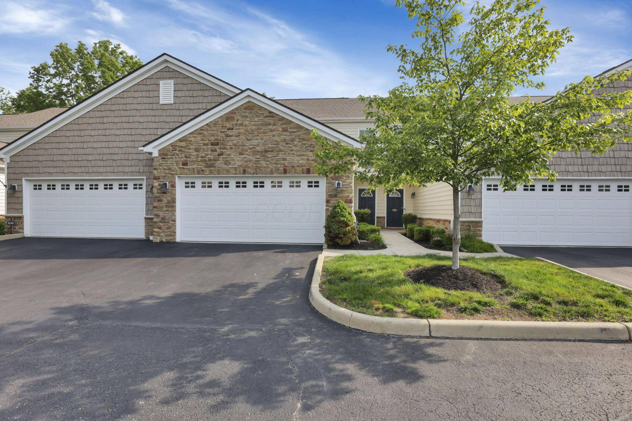 6220 Albany Brooke Drive, Westerville, OH 43081