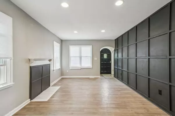 Columbus, OH 43211,1328 Republic Avenue