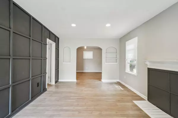 Columbus, OH 43211,1328 Republic Avenue