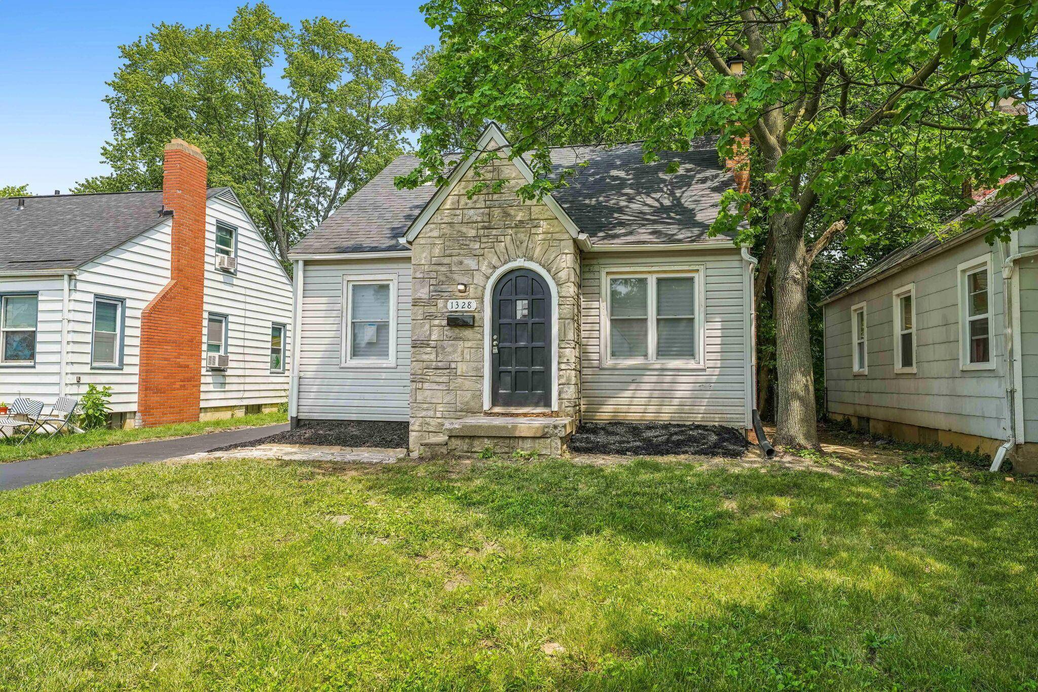 1328 Republic Avenue, Columbus, OH 43211