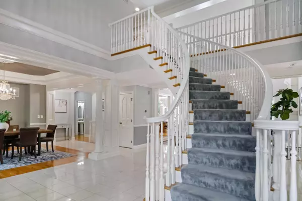 Columbus, OH 43220,3917 Tarrington Lane