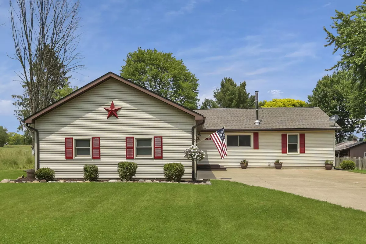 Howard, OH 43028,748 Country Club Drive