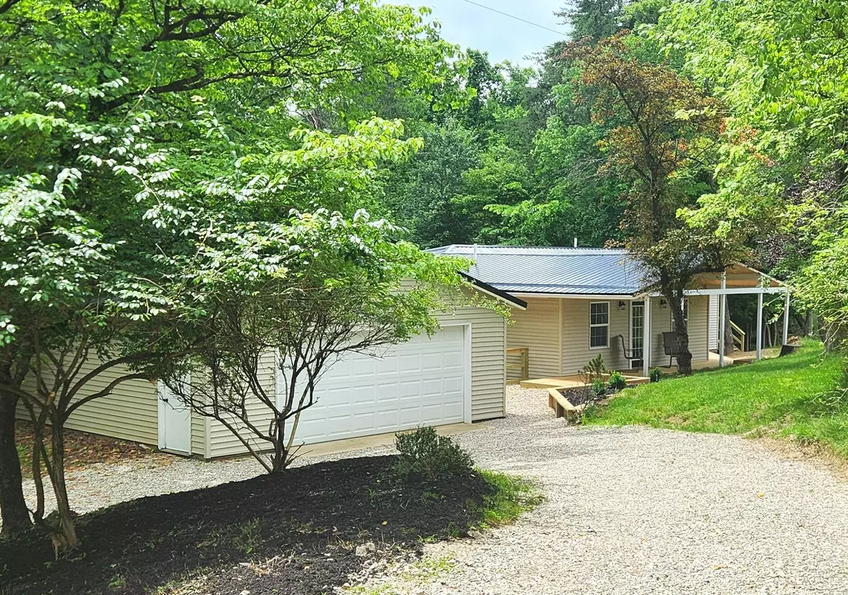 Sugar Grove, OH 43155,429 Hide-A-Way Hills Lane