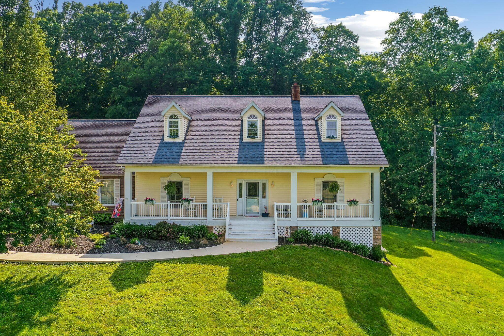 2474 Sleepy Hollow Road, Heath, OH 43056