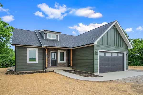 1705 Horseshoe Road, Delaware, OH 43015