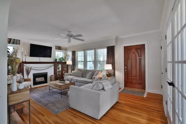 Columbus, OH 43214,154 E Dunedin Road