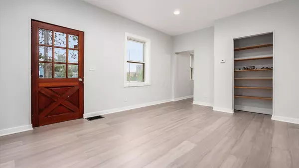 Somerset, OH 43783,215 S Market Street