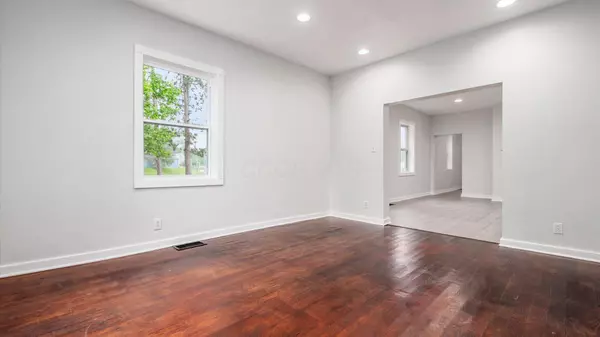 Somerset, OH 43783,215 S Market Street