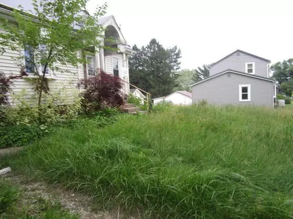 Zanesville, OH 43701,2037 Chandlersville Road