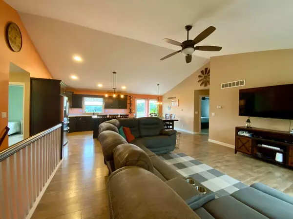 Mount Vernon, OH 43050,15726 Divelbiss Road