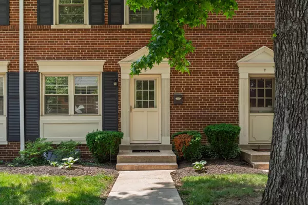 Columbus, OH 43212,1809 Northwest Court #E