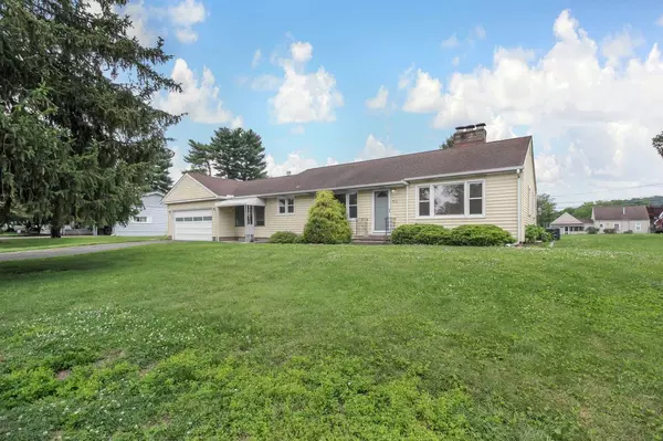 824 Colonial Drive, Heath, OH 43056