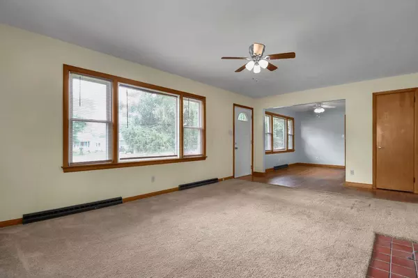 Heath, OH 43056,824 Colonial Drive