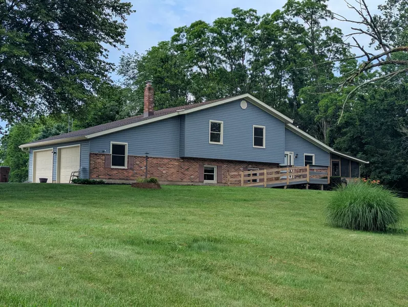 9901 Ballentine Pike, New Carlisle, OH 45344