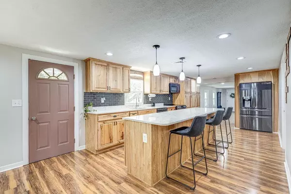 Ashley, OH 43003,2144 County Road 166