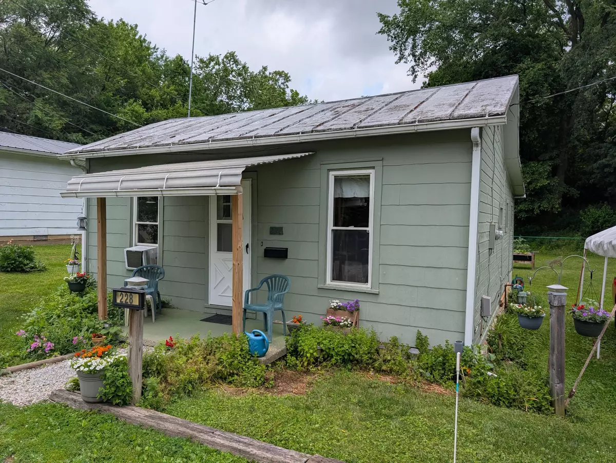 Mount Gilead, OH 43338,228 W Elm Street