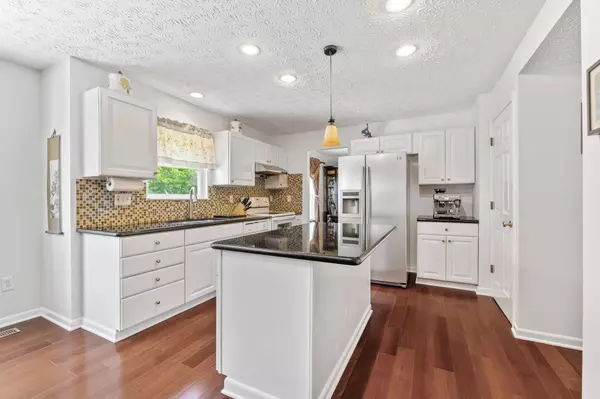 Dublin, OH 43016,7672 Tullymore Drive