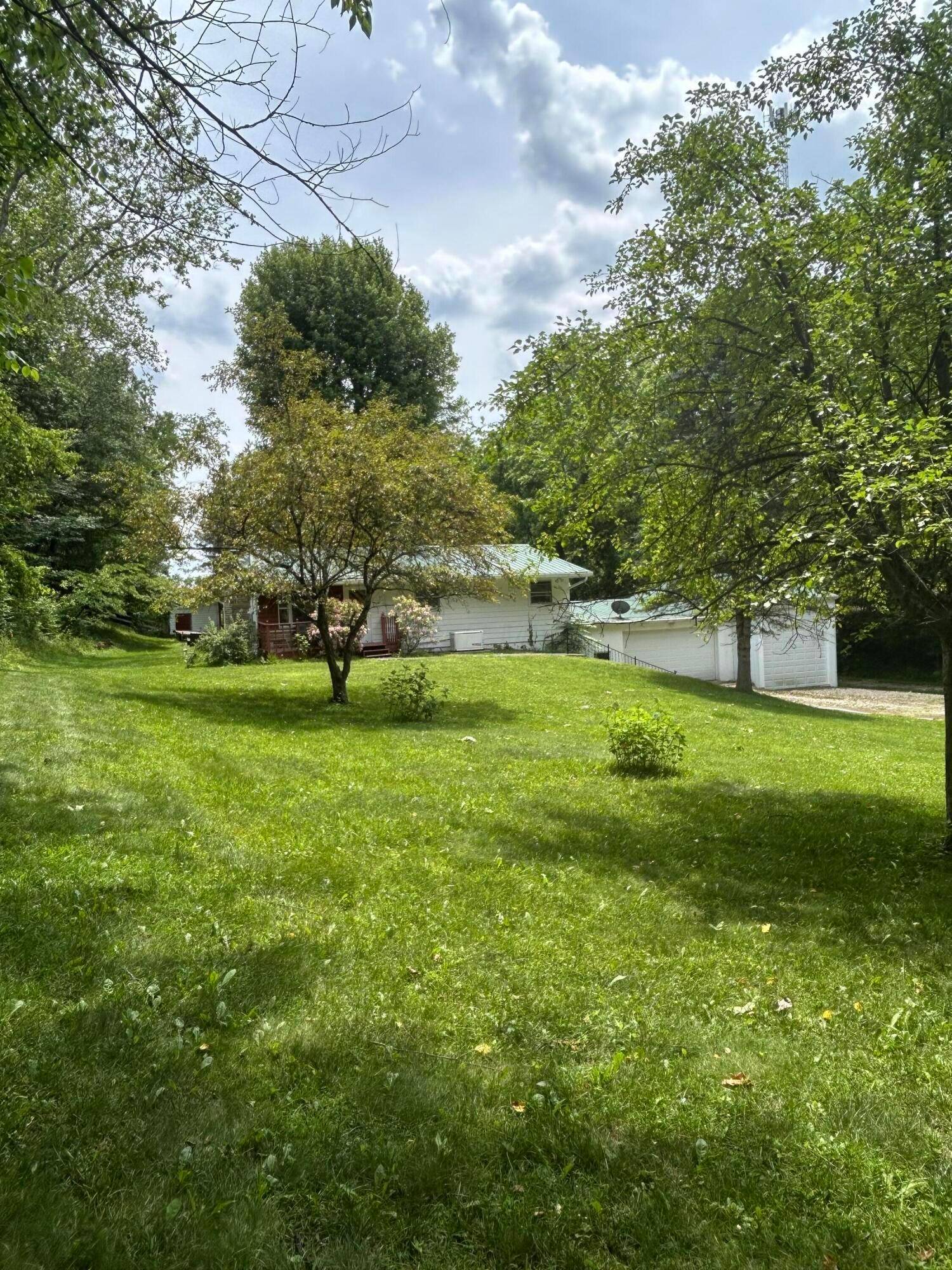 8797 Sadie Thomas Road, Johnstown, OH 43031