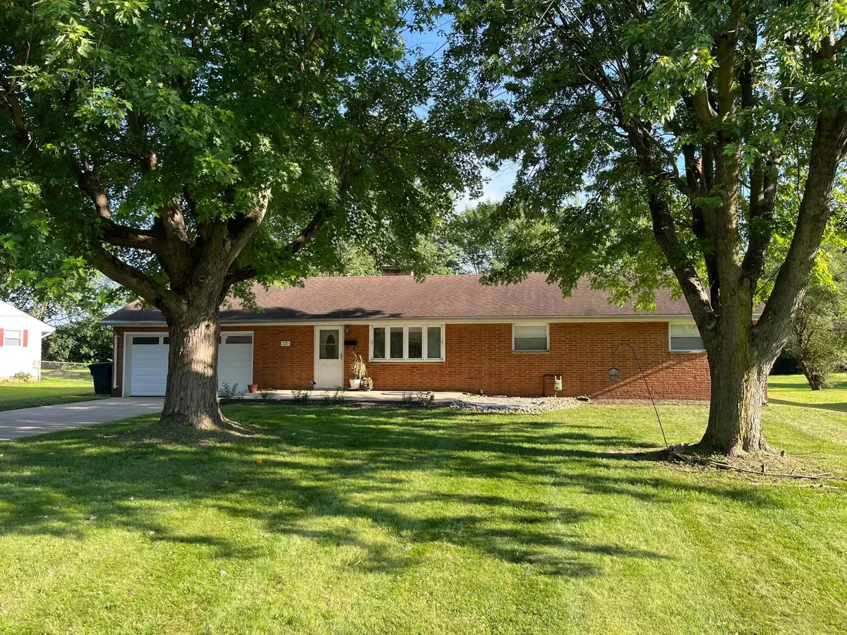 Enon, OH 45323,221 Royal Lane