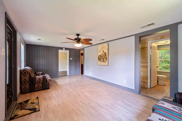 Saint Louisville, OH 43071,10272 Rocky Fork Road