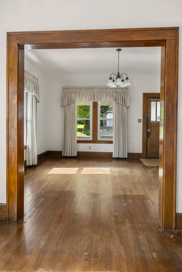 Athens, OH 45701,89 2nd Street