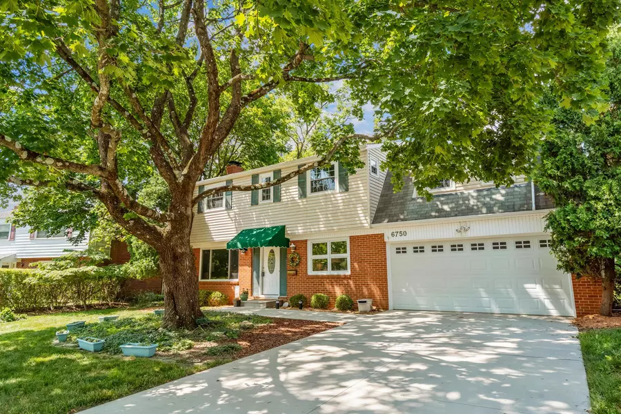 6750 Schreiner Street, Worthington, OH 43085