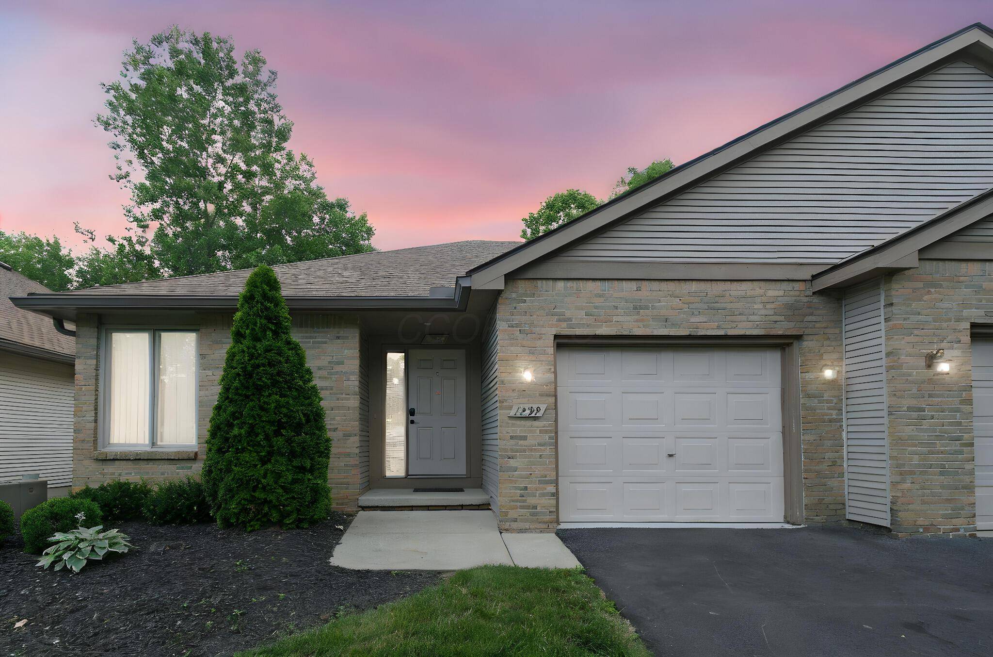 1299 Azalea Drive, Reynoldsburg, OH 43068