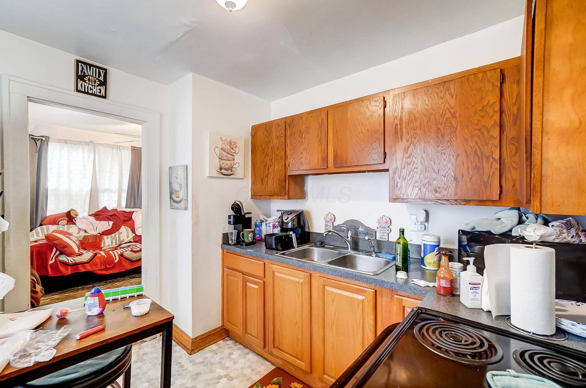 Columbus, OH 43211,1287 E 19th Avenue