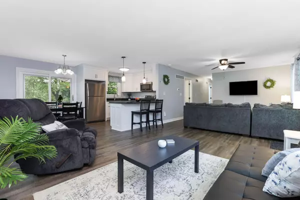 Howard, OH 43028,674 Greenbriar Circle