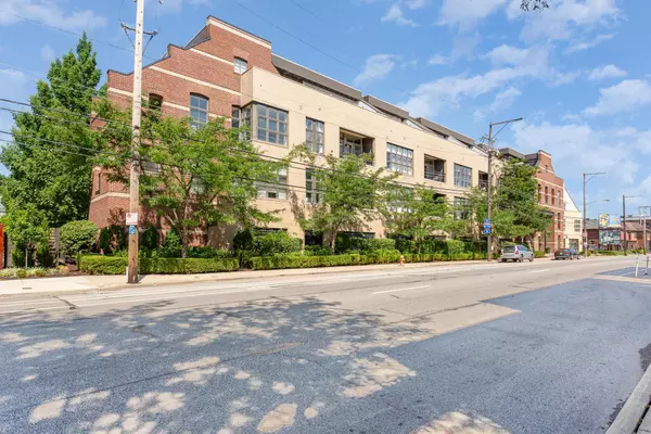 Columbus, OH 43215,825 N 4th Street #307