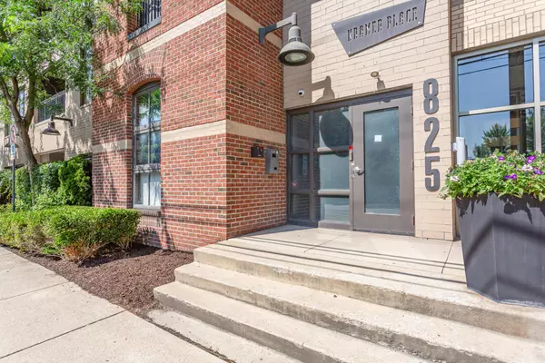 Columbus, OH 43215,825 N 4th Street #307