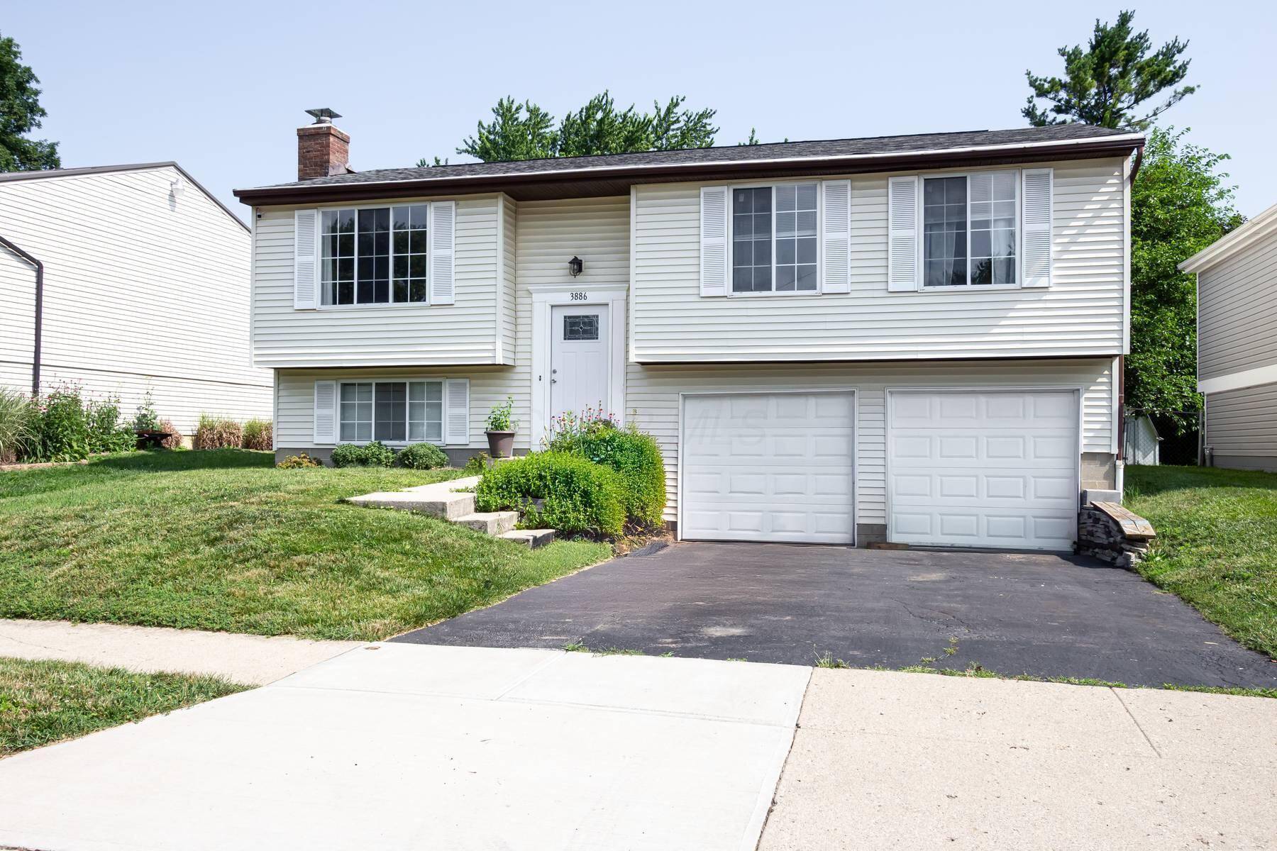 3886 Farm Brook Lane, Columbus, OH 43204