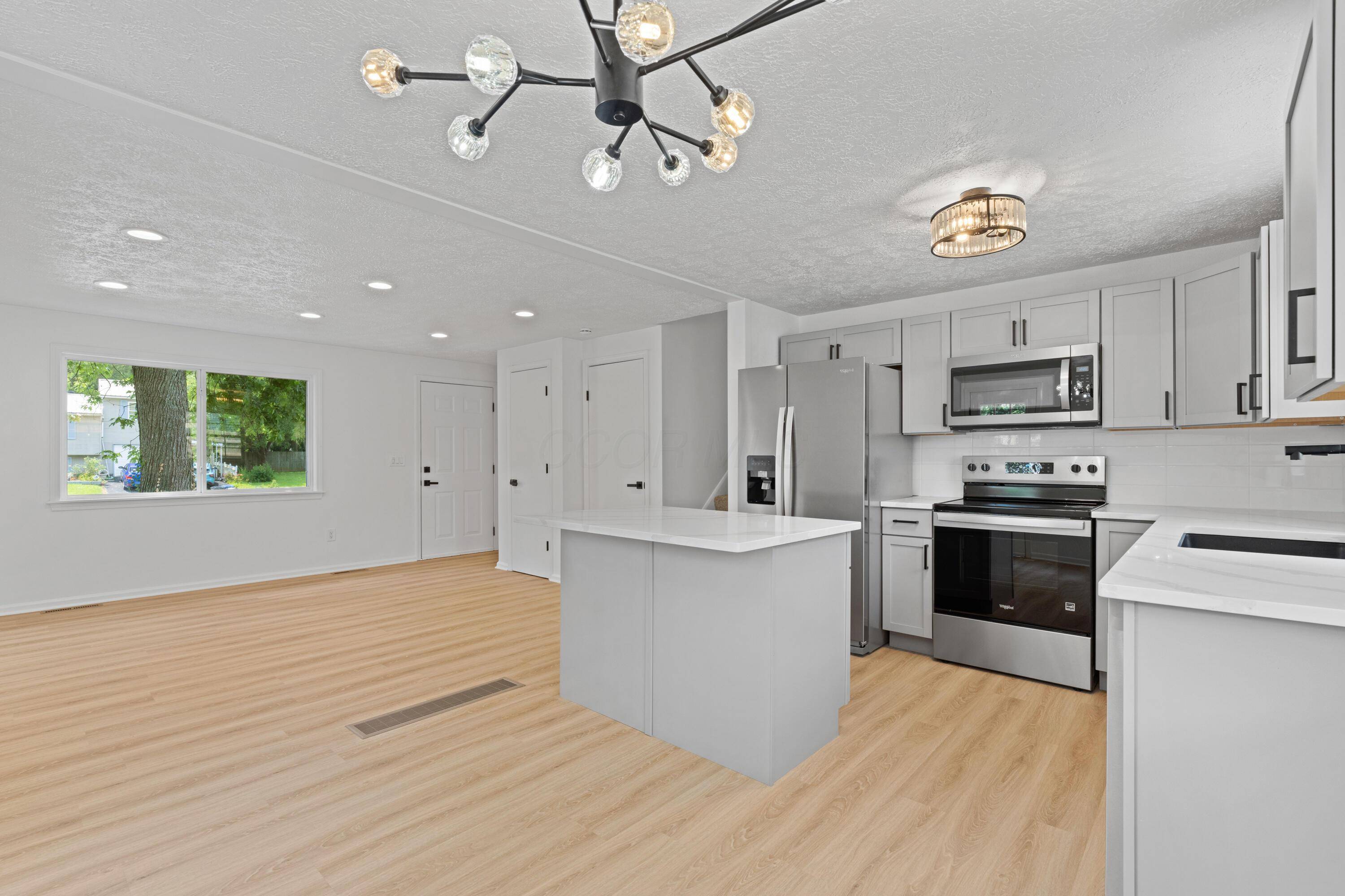 Westerville, OH 43081,3744 Paris Boulevard