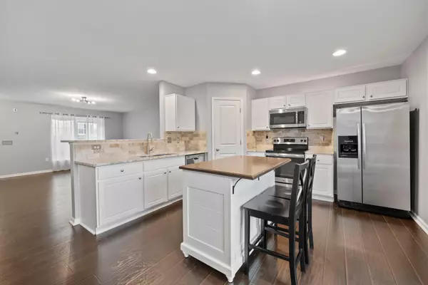 Dublin, OH 43016,5551 Crystal Falls Street